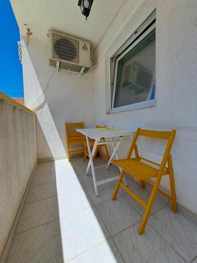 פריבלאקה Apartmani Postonjski מראה חיצוני תמונה
